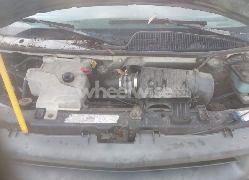 Photo 10 of 2001 Chevrolet Express (VIN 1GCFG25W111145316)