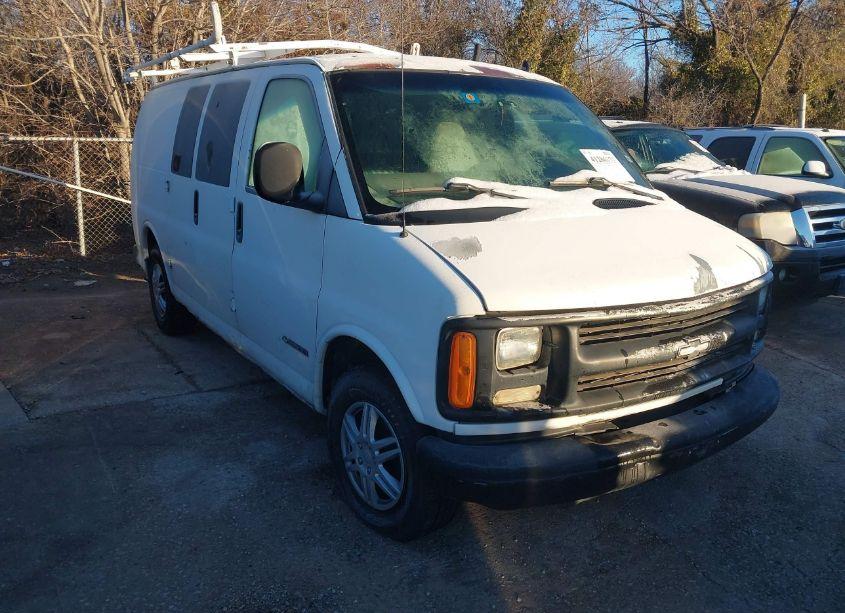 2001 Chevrolet Express (VIN 1GCFG25W111169759) main photo