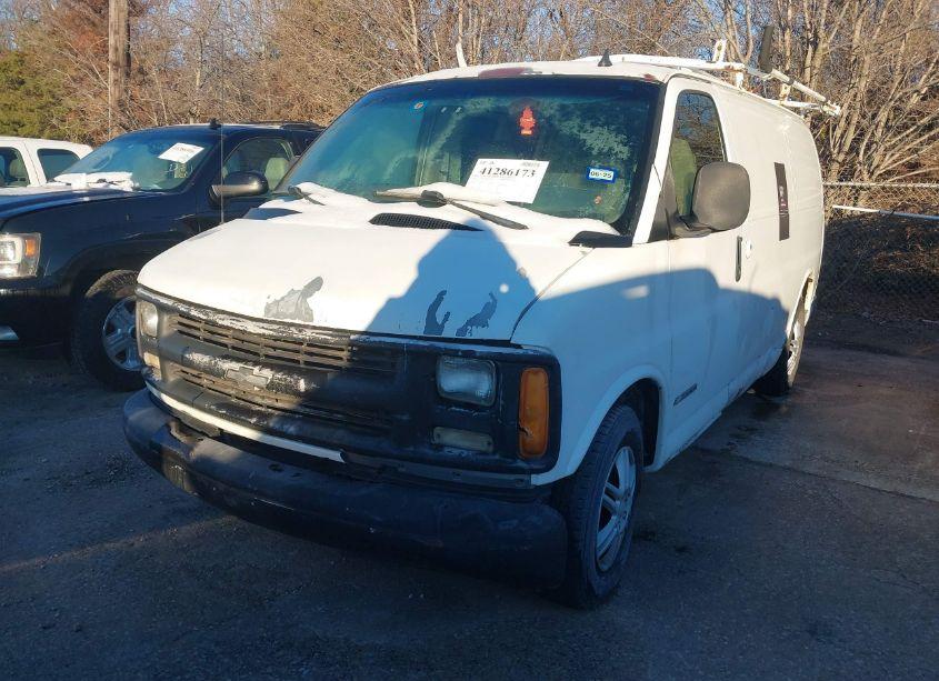 Photo 2 of 2001 Chevrolet Express (VIN 1GCFG25W111169759)