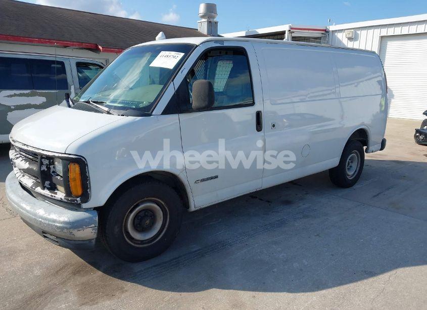 Photo 2 of 2001 Chevrolet Express (VIN 1GCFG25W311154079)