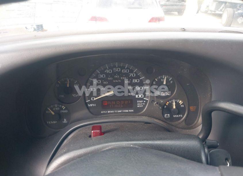 Photo 7 of 2002 Chevrolet Express (VIN 1GCFG25W421142542)
