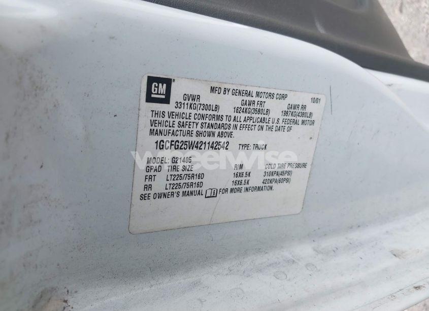 Photo 9 of 2002 Chevrolet Express (VIN 1GCFG25W421142542)