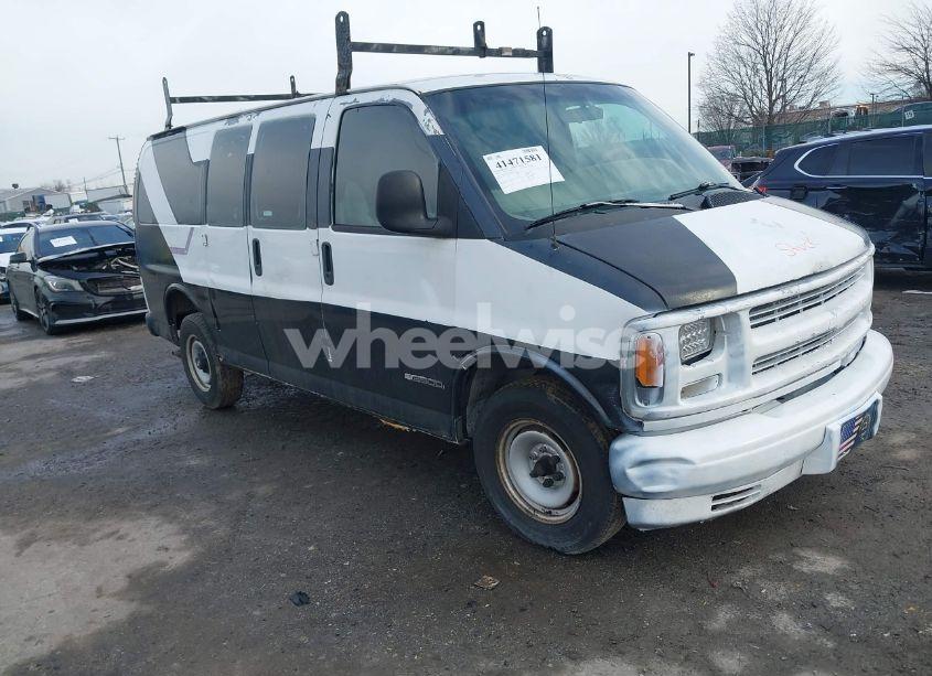 1997 Chevrolet Chevy VAN (VIN 1GCFG25W6V1067959) main photo