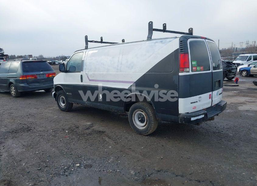 Photo 3 of 1997 Chevrolet Chevy VAN (VIN 1GCFG25W6V1067959)