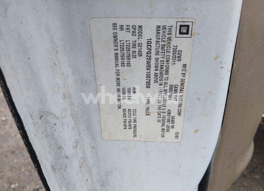 Photo 9 of 1997 Chevrolet Chevy VAN (VIN 1GCFG25W6V1067959)