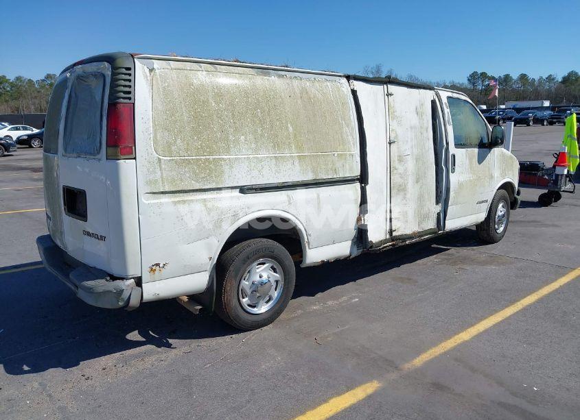 Photo 4 of 2002 Chevrolet Express (VIN 1GCFG29M421196321)