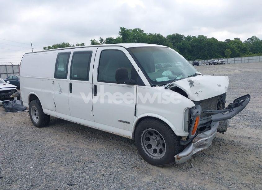 1997 Chevrolet Chevy VAN (VIN 1GCFG29M7V1055926) main photo