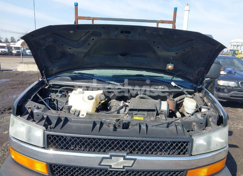 Photo 10 of 2005 Chevrolet Express (VIN 1GCFH15T251191417)