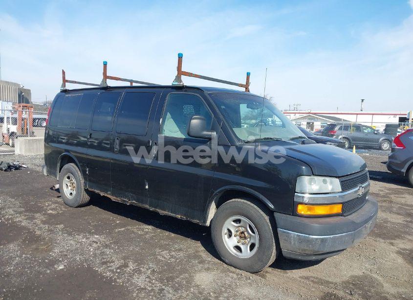 Photo 6 of 2005 Chevrolet Express (VIN 1GCFH15T251191417)