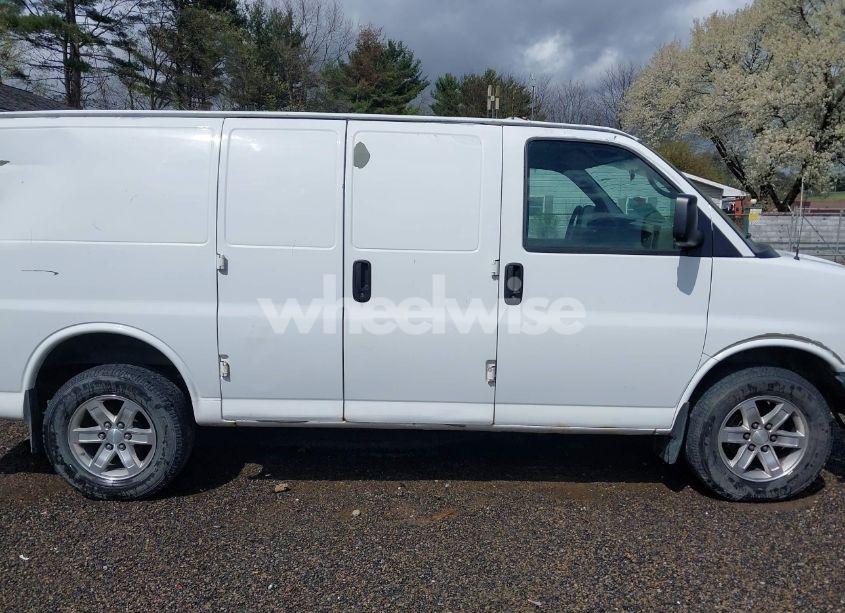 Photo 14 of 2006 Chevrolet Express WORK VAN (VIN 1GCFH15TX61177640)