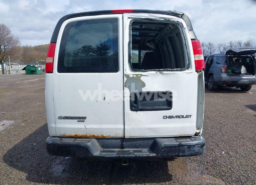Photo 17 of 2006 Chevrolet Express WORK VAN (VIN 1GCFH15TX61177640)