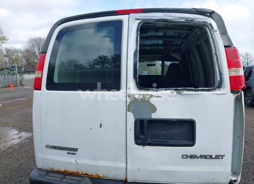 Photo 19 of 2006 Chevrolet Express WORK VAN (VIN 1GCFH15TX61177640)
