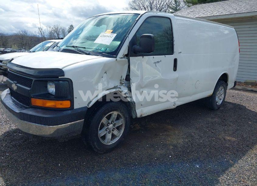 Photo 2 of 2006 Chevrolet Express WORK VAN (VIN 1GCFH15TX61177640)