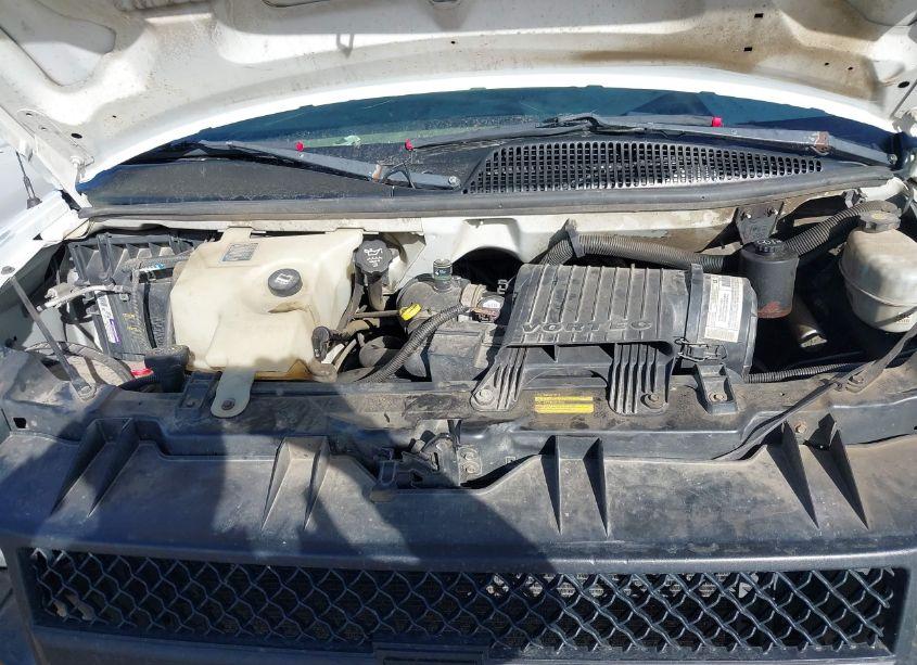 Photo 10 of 2003 Chevrolet Express (VIN 1GCFH25T331202265)