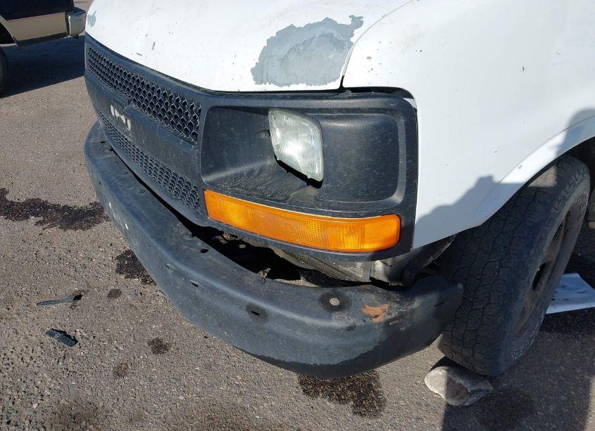Photo 6 of 2003 Chevrolet Express (VIN 1GCFH25T331202265)