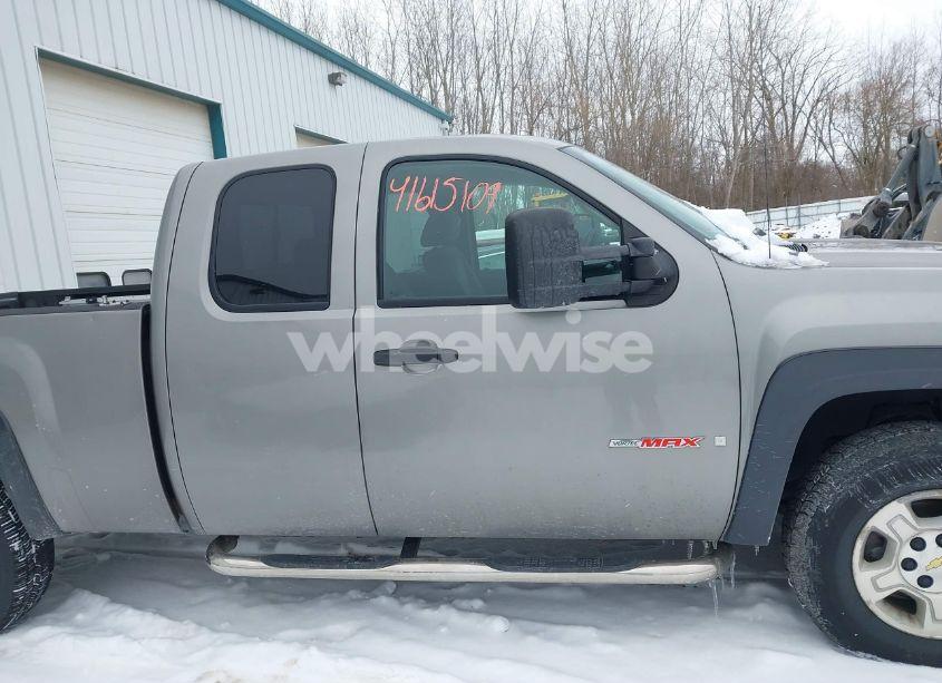 Photo 13 of 2007 Chevrolet Silverado 1500 LT1 (VIN 1GCFK19Y67Z508465)