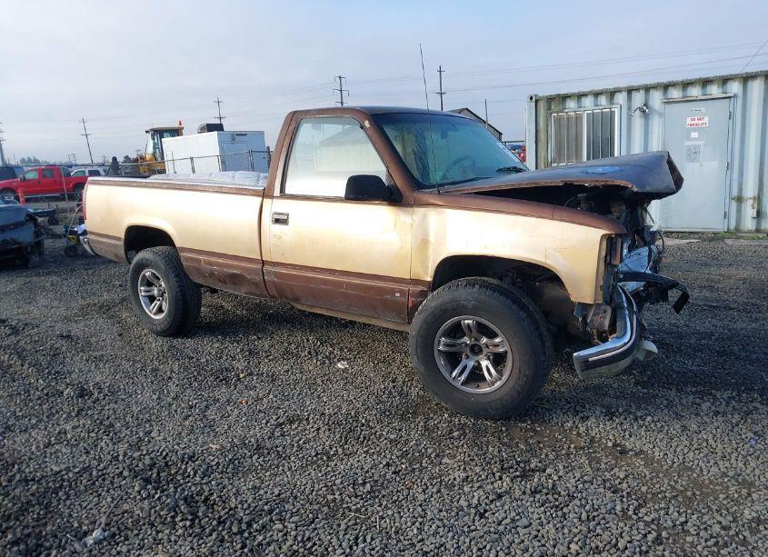 1988 Chevrolet Gmt-400 K2500 (VIN 1GCFK24K3JE130404) main photo