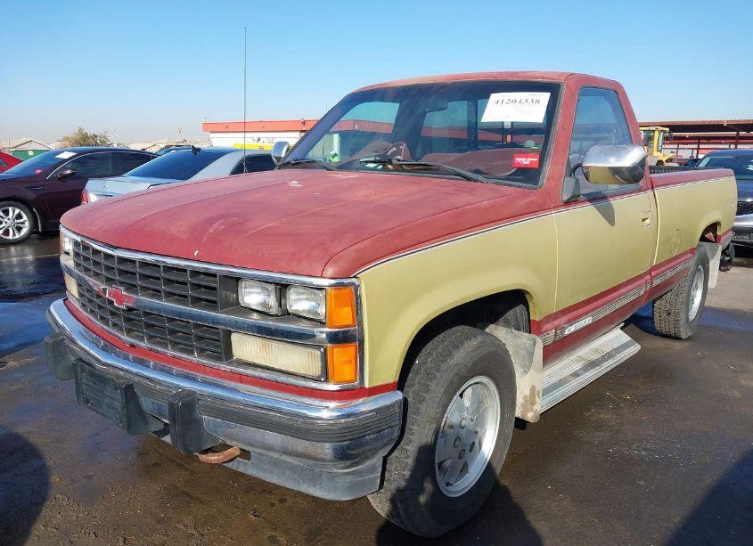 Photo 2 of 1988 Chevrolet Gmt-400 K2500 (VIN 1GCFK24K3JZ218409)