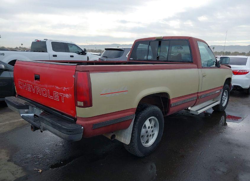 Photo 4 of 1988 Chevrolet Gmt-400 K2500 (VIN 1GCFK24K3JZ218409)