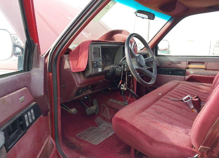 Photo 5 of 1988 Chevrolet Gmt-400 K2500 (VIN 1GCFK24K3JZ218409)