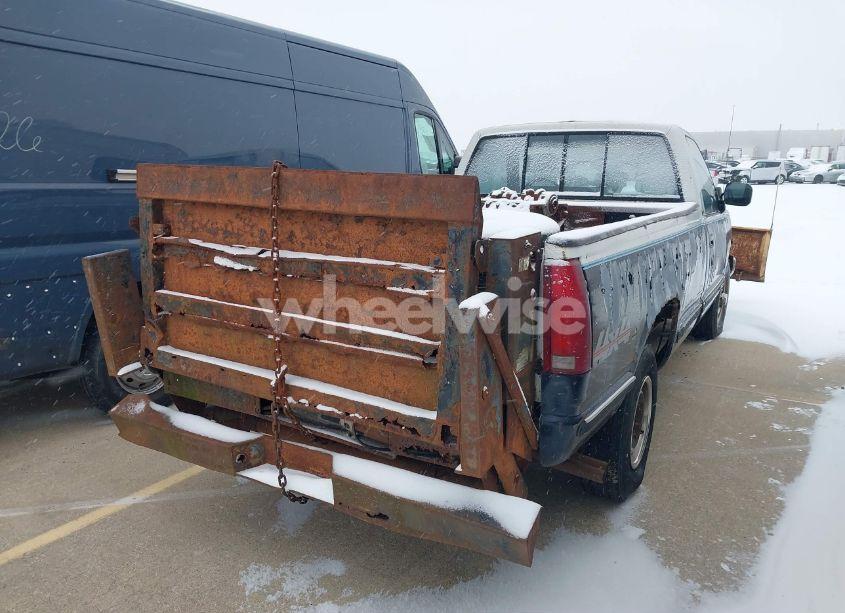 Photo 4 of 1989 Chevrolet Gmt-400 K2500 (VIN 1GCFK24K7KE257366)