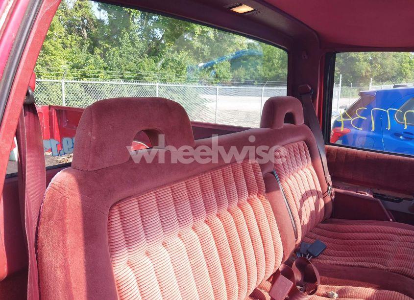 Photo 8 of 1992 Chevrolet Gmt-400 K2500 (VIN 1GCFK24K7NE206678)