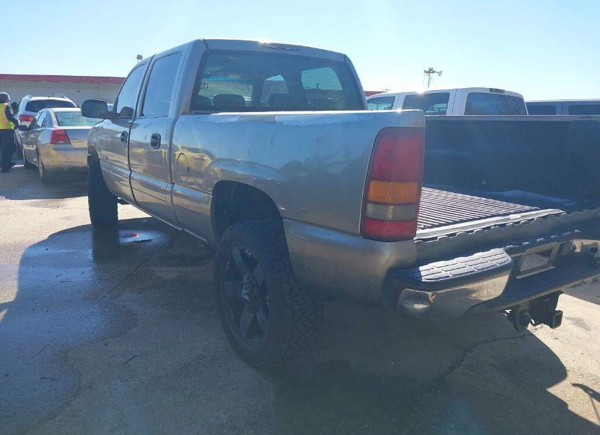 Photo 3 of 2001 Chevrolet Silverado 1500HD LT (VIN 1GCGC13U11F149638)
