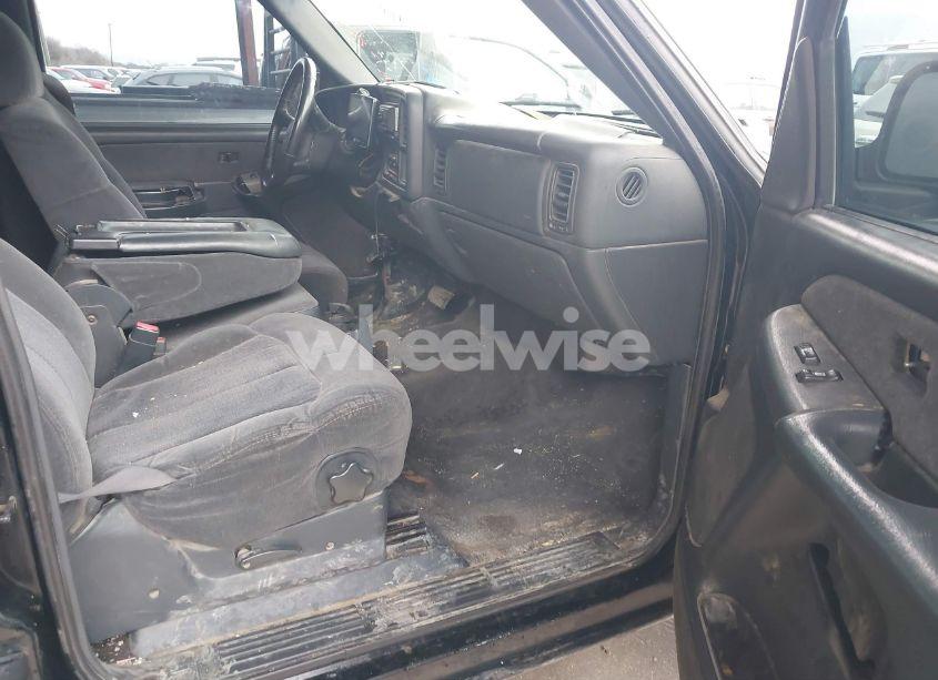 Photo 5 of 2002 Chevrolet Silverado 1500HD LS (VIN 1GCGC13U42F224303)