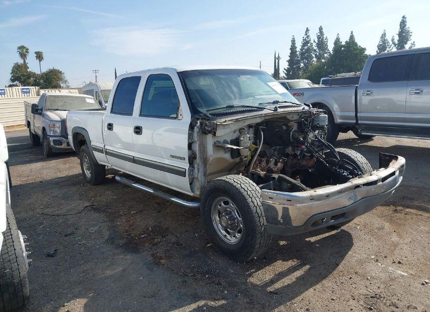 2002 Chevrolet Silverado 1500HD LS (VIN 1GCGC13U52F230367) main photo