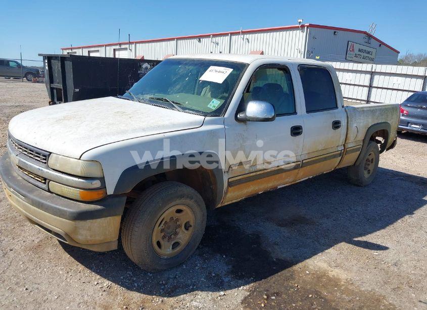 Photo 2 of 2001 Chevrolet Silverado 1500HD LS (VIN 1GCGC13U61F172302)