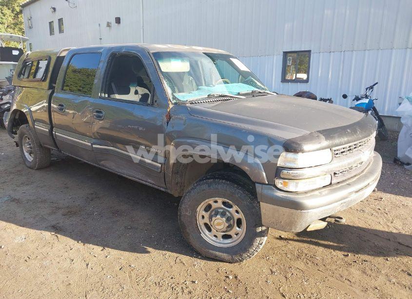 2001 Chevrolet Silverado 1500HD LS (VIN 1GCGC13U61F203824) main photo