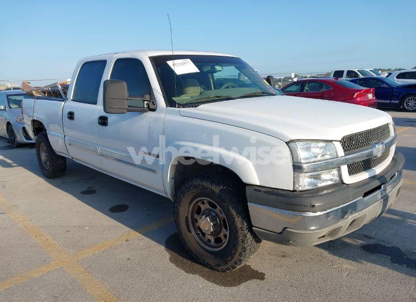 2003 Chevrolet Silverado 1500HD LS (VIN 1GCGC13U63F242884) main photo