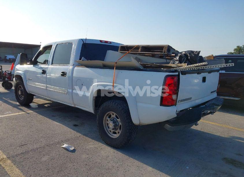 Photo 3 of 2003 Chevrolet Silverado 1500HD LS (VIN 1GCGC13U63F242884)