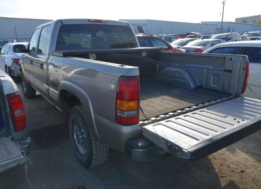 Photo 3 of 2002 Chevrolet Silverado 1500HD LS (VIN 1GCGC13U72F126348)
