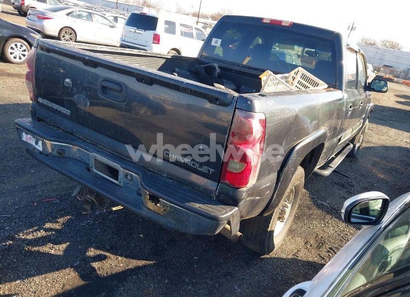 Photo 4 of 2003 Chevrolet Silverado 1500HD LT (VIN 1GCGC13U73F207979)