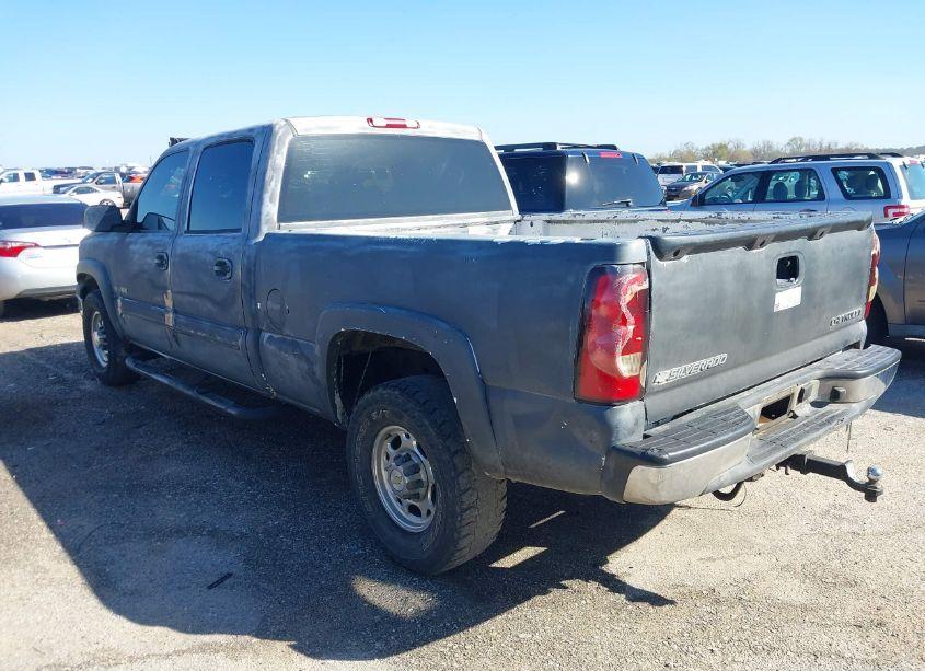 Photo 3 of 2005 Chevrolet Silverado 1500HD LS (VIN 1GCGC13U75F811647)