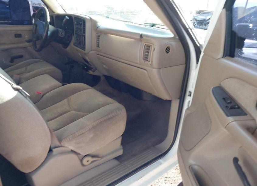 Photo 5 of 2003 Chevrolet Silverado 1500HD LS (VIN 1GCGC13U83F126201)