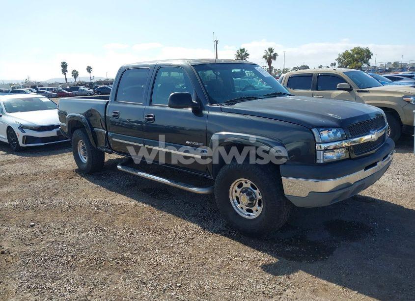 2003 Chevrolet Silverado 1500HD LS (VIN 1GCGC13U93F235699) main photo