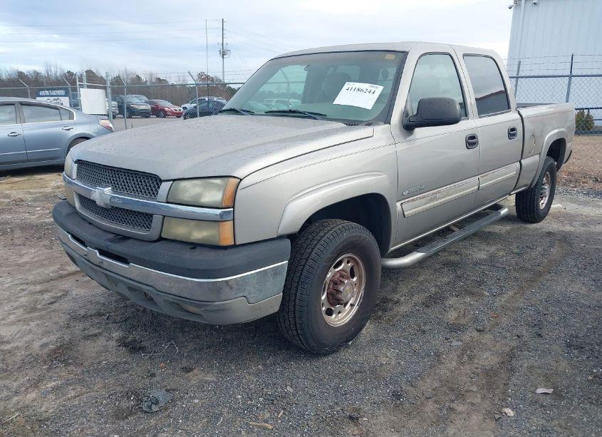 Photo 2 of 2003 Chevrolet Silverado 1500HD LS (VIN 1GCGC13UX3F205143)
