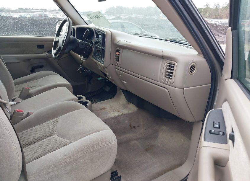 Photo 5 of 2003 Chevrolet Silverado 1500HD LS (VIN 1GCGC13UX3F205143)