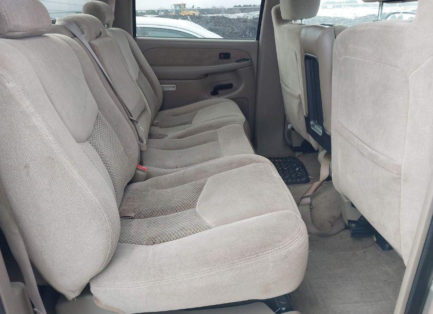 Photo 8 of 2003 Chevrolet Silverado 1500HD LS (VIN 1GCGC13UX3F205143)