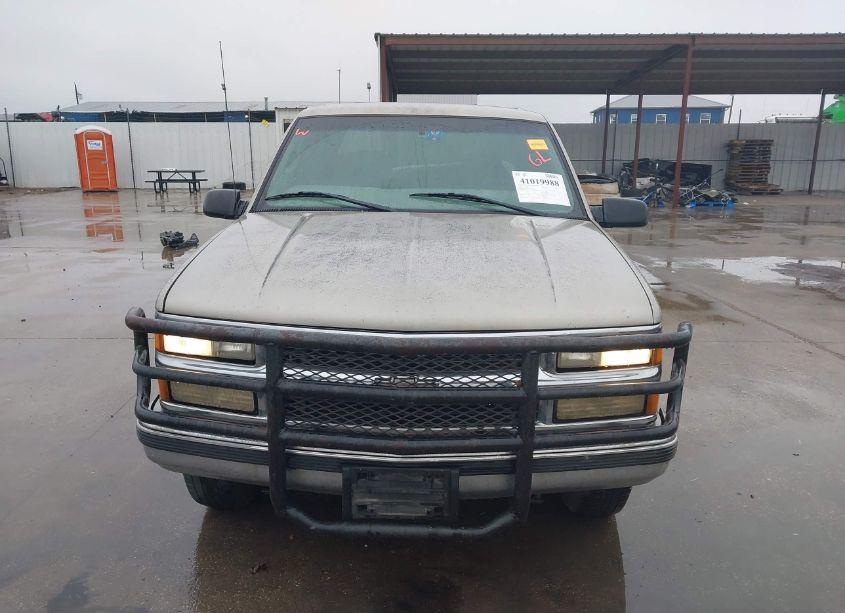 Photo 13 of 2000 Chevrolet C2500 (VIN 1GCGC23R8YF414048)