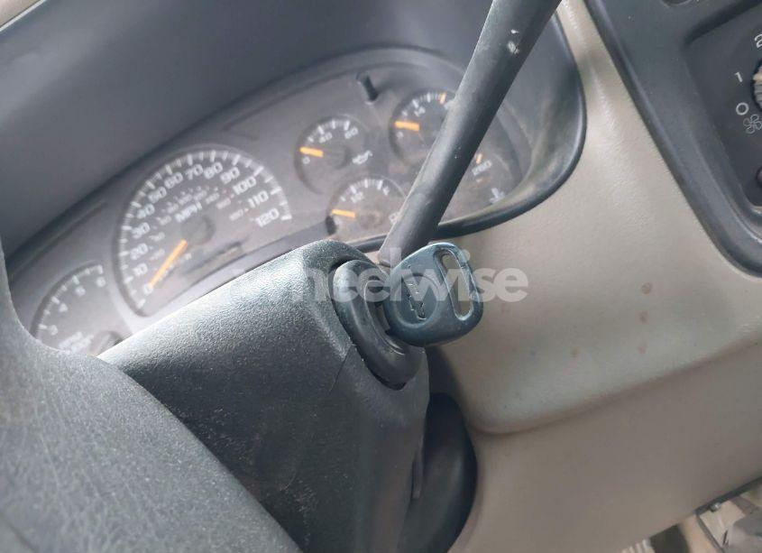 Photo 11 of 2004 Chevrolet Silverado 2500 LS (VIN 1GCGC23U04F211685)