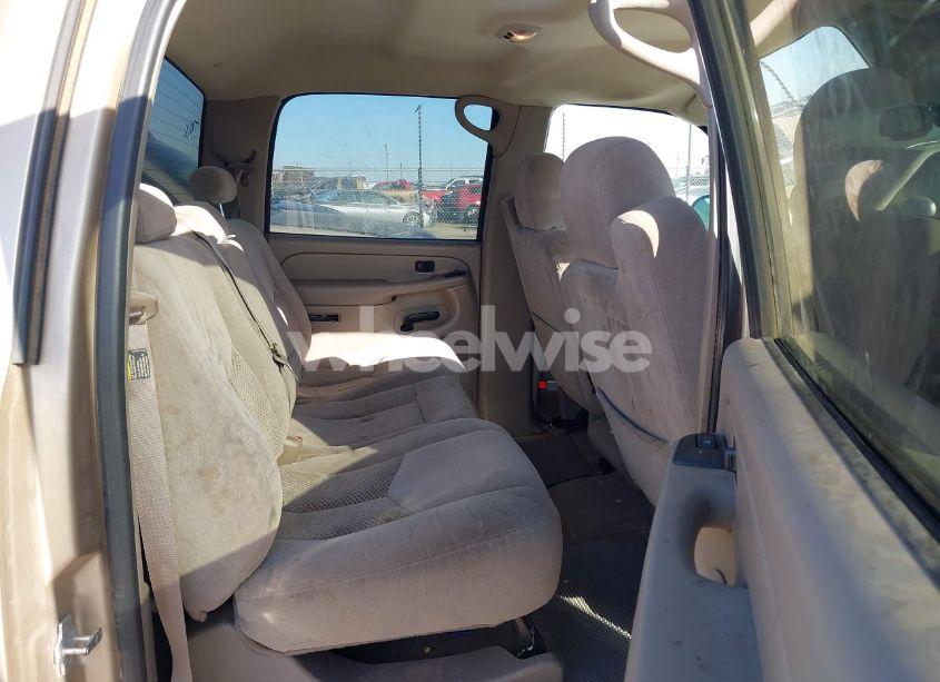 Photo 8 of 2004 Chevrolet Silverado 2500 LS (VIN 1GCGC23U14F252357)