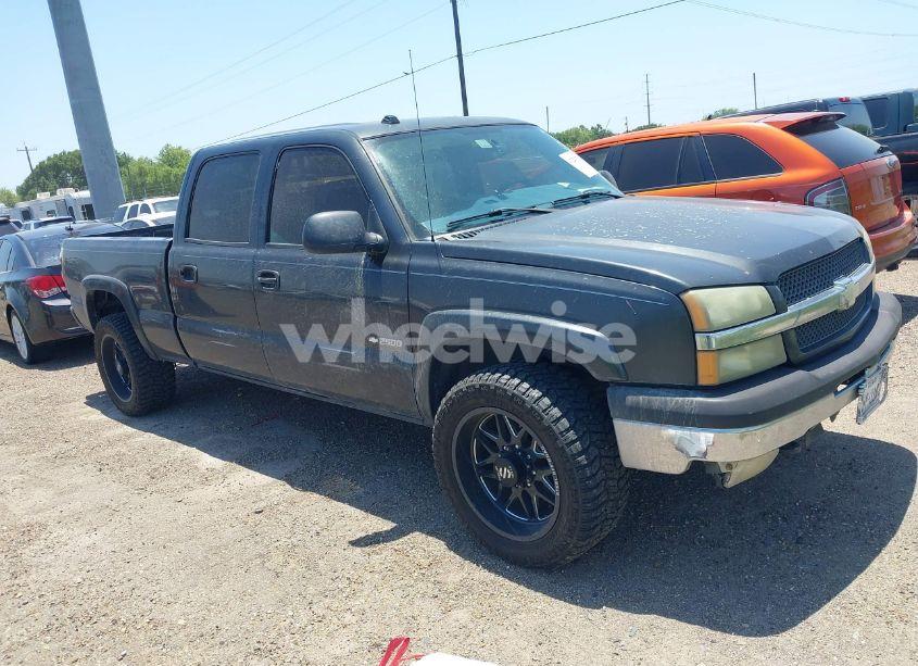 2004 Chevrolet Silverado 2500 LS (VIN 1GCGC23U54F104017) main photo