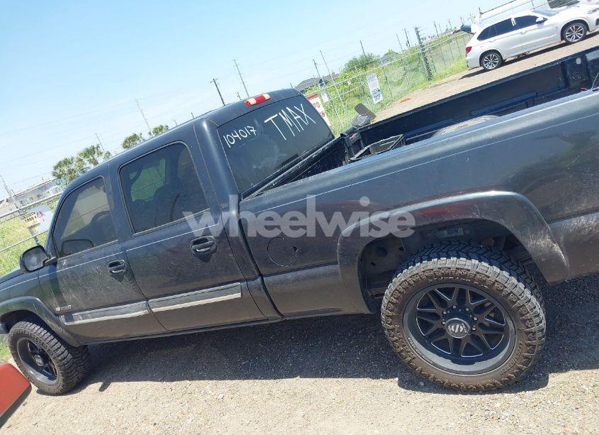 Photo 14 of 2004 Chevrolet Silverado 2500 LS (VIN 1GCGC23U54F104017)