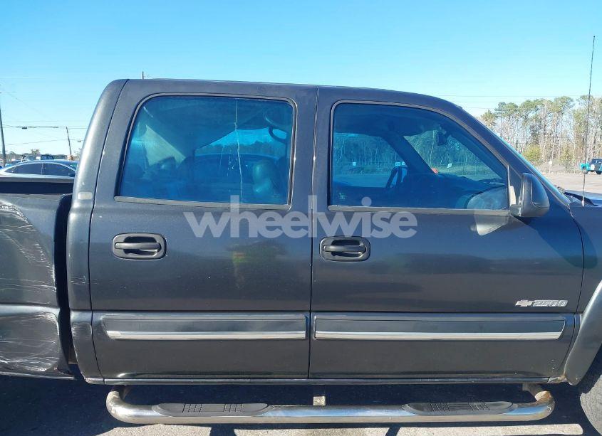 Photo 13 of 2004 Chevrolet Silverado 2500 LS (VIN 1GCGC23U54F143349)