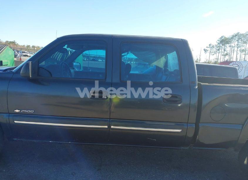 Photo 14 of 2004 Chevrolet Silverado 2500 LS (VIN 1GCGC23U54F143349)