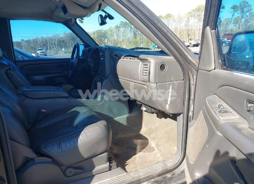 Photo 5 of 2004 Chevrolet Silverado 2500 LS (VIN 1GCGC23U54F143349)