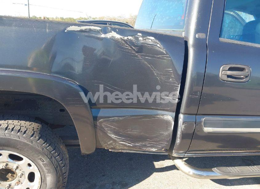 Photo 6 of 2004 Chevrolet Silverado 2500 LS (VIN 1GCGC23U54F143349)